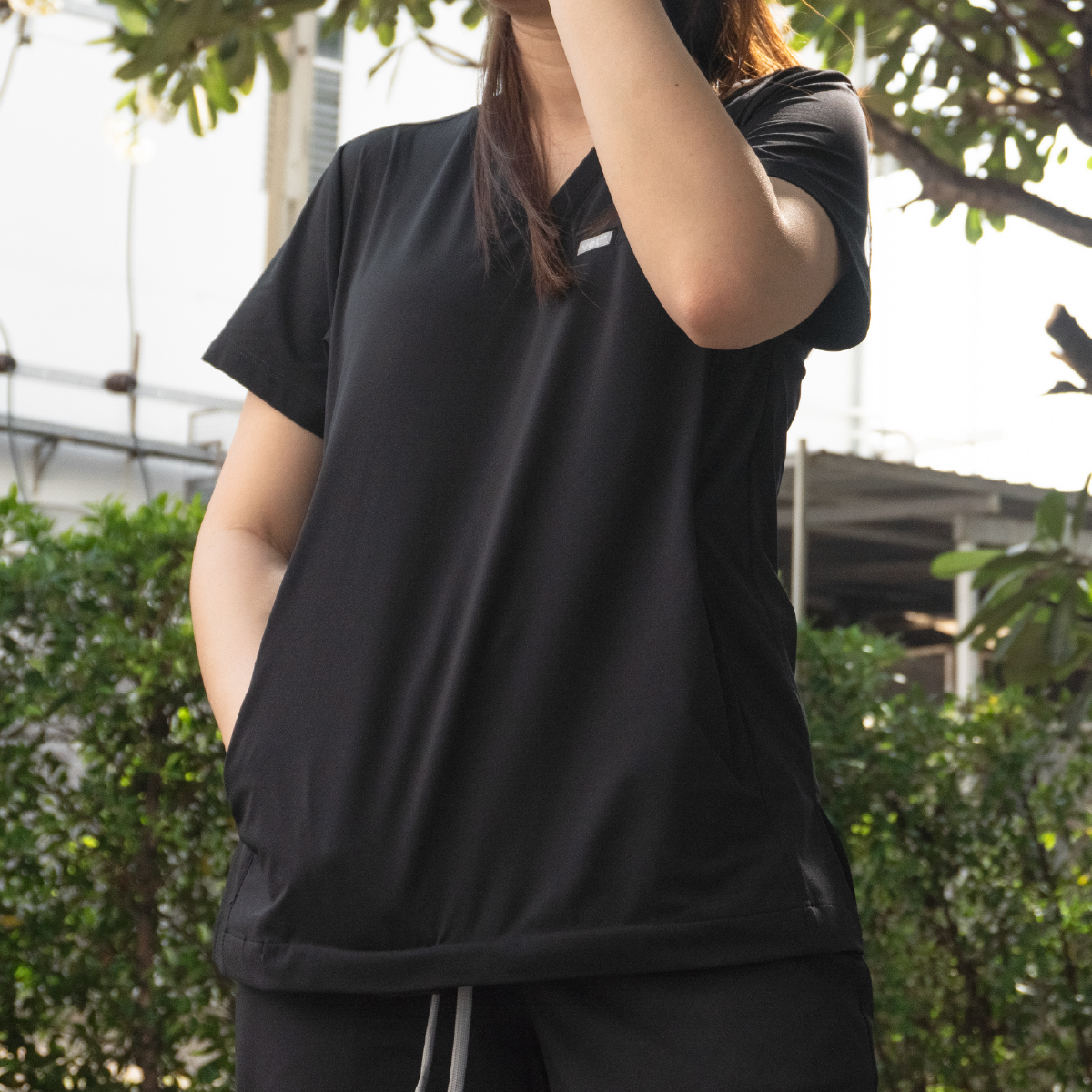 เสื้อสครับส์ แบบ Newton รุ่น Graphene - ผู้หญิง - Image 7